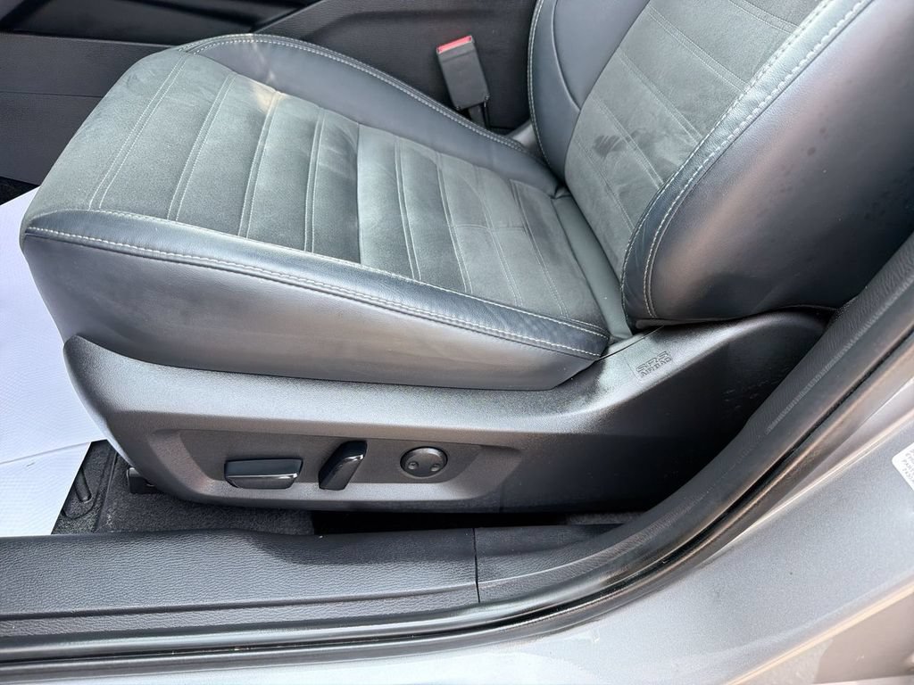 Used 2023 Mitsubishi Outlander SE Black Edition AWD/4WD image 18