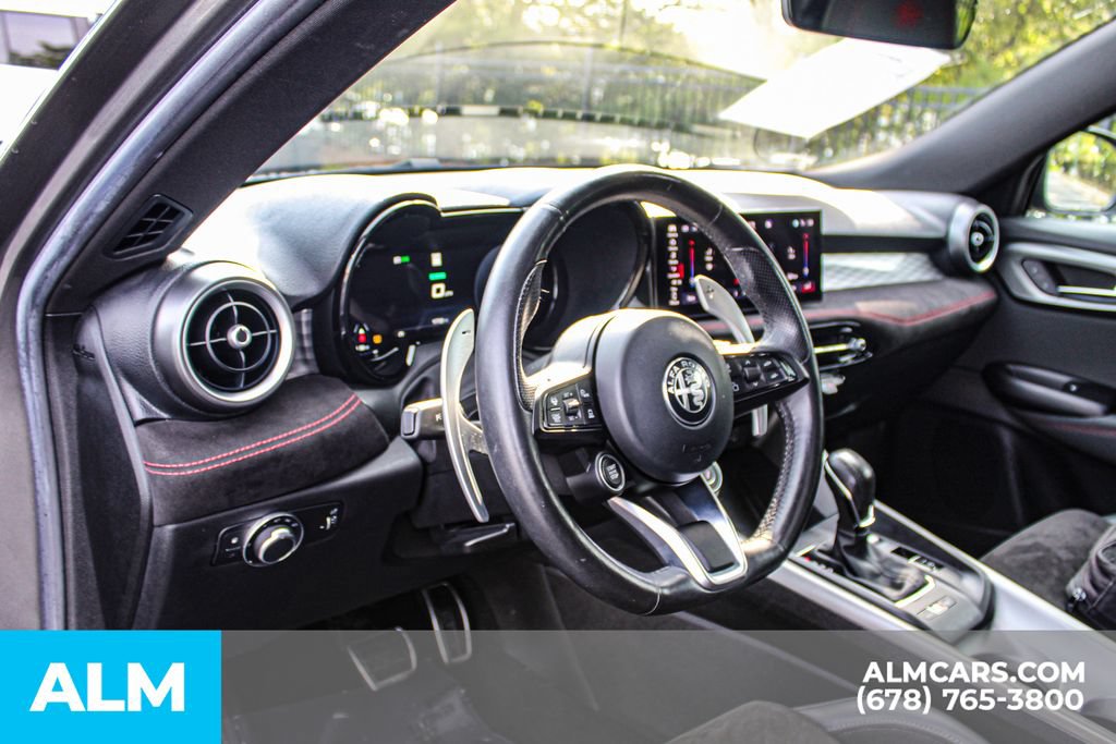 Used 2024 Alfa Romeo Tonale Veloce w/ Active Assist Package AWD/4WD image 21
