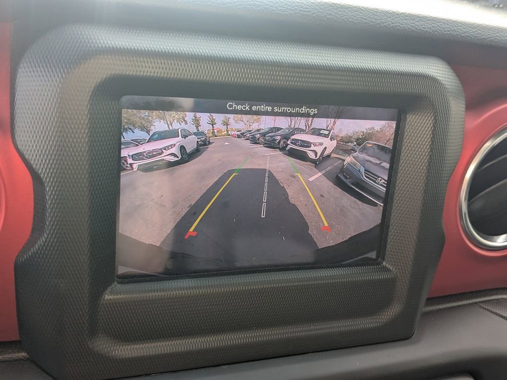 Used 2021 Jeep Wrangler Unlimited Rubicon image 9