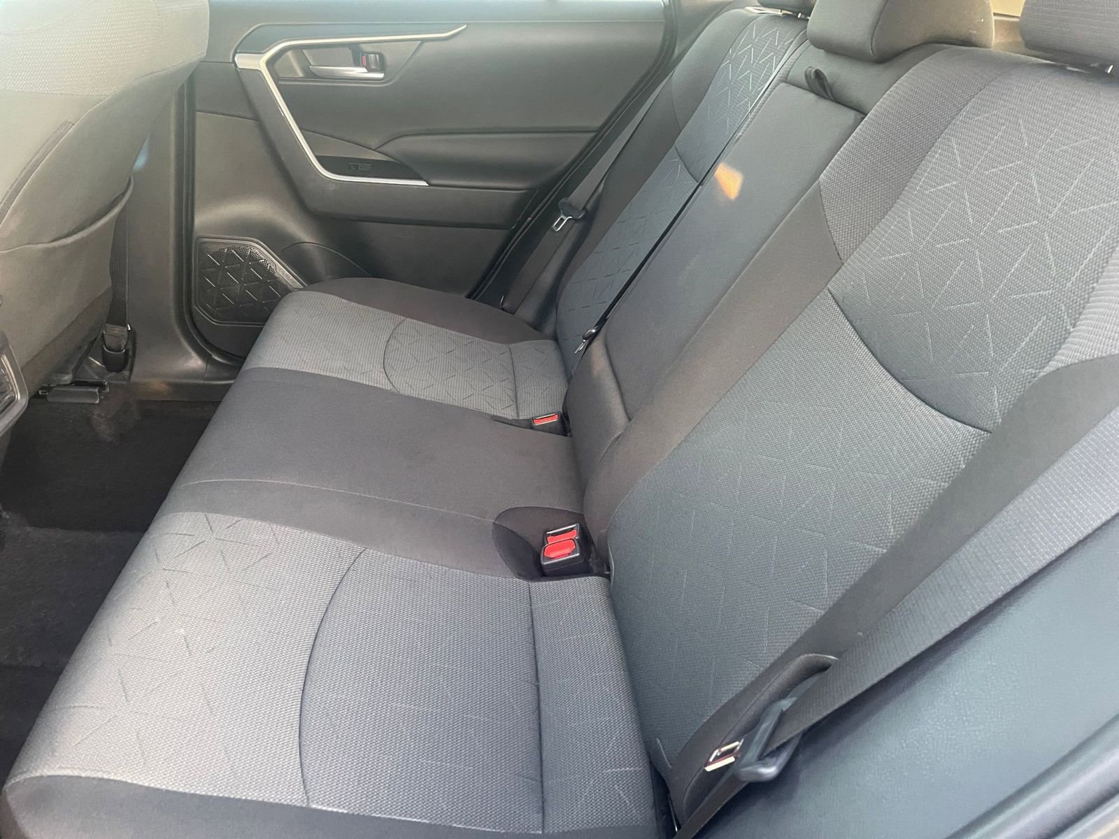 Used 2025 Toyota RAV4 XLE w/ Convenience Package image 29