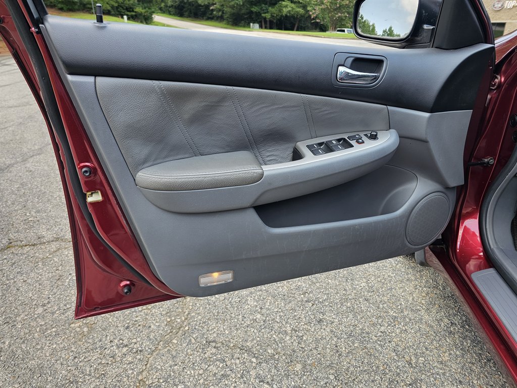 Used 2003 Honda Accord EX image 40