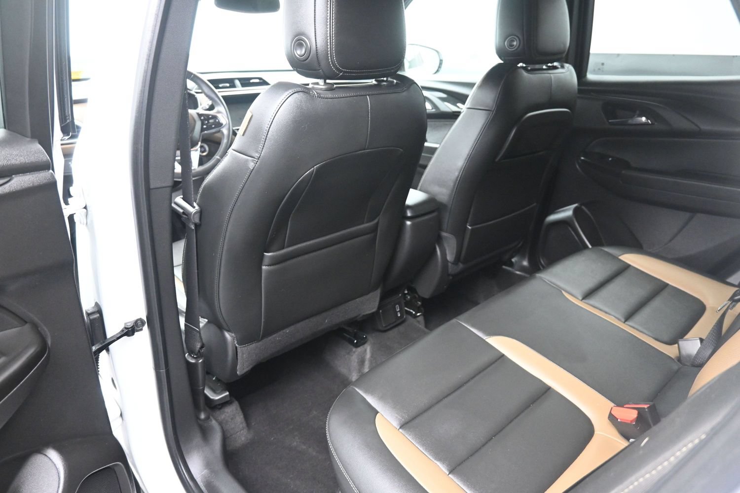 Used 2021 Chevrolet TrailBlazer ACTIV w/ Sun and Liftgate Package AWD/4WD image 17