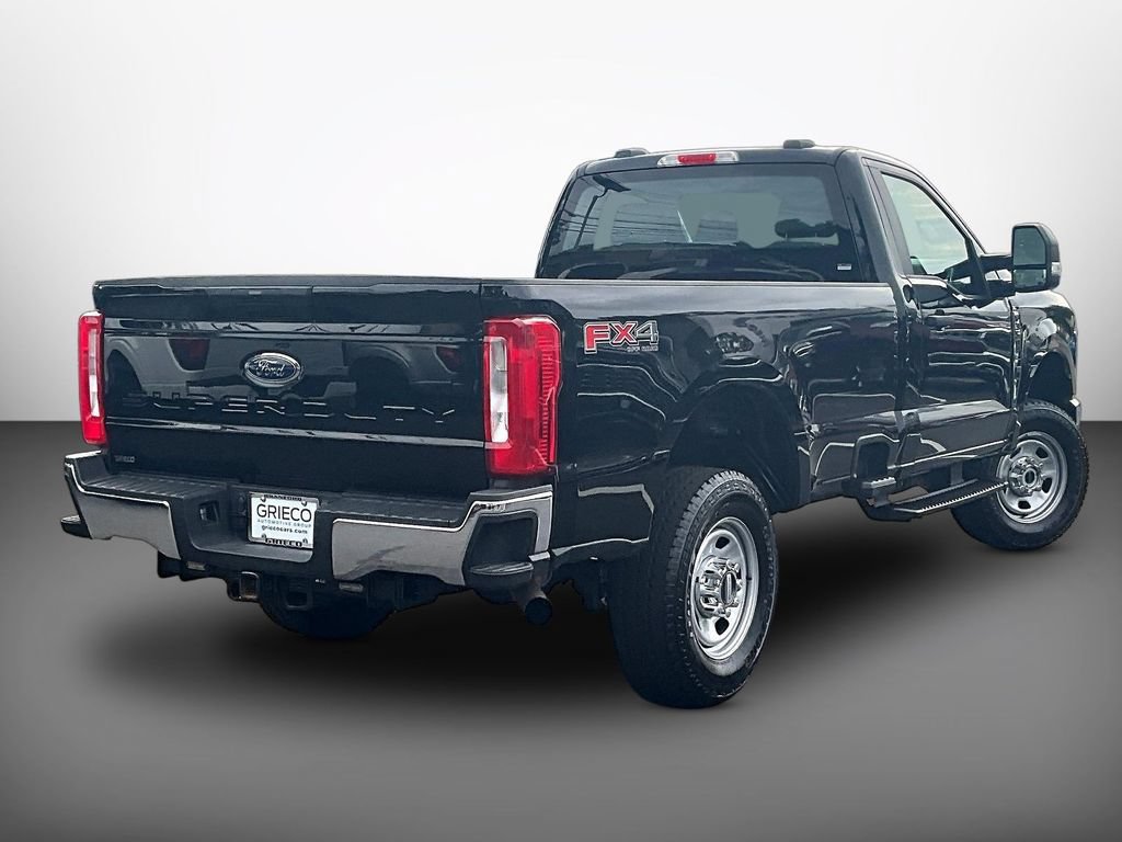 Used 2025 Ford F350 XL w/ FX4 Off-Road Package AWD/4WD image 7