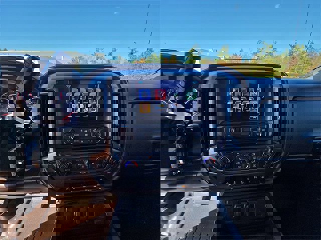 Used 2019 Chevrolet Silverado 2500 LTZ w/ Vortec Plus Package image 11