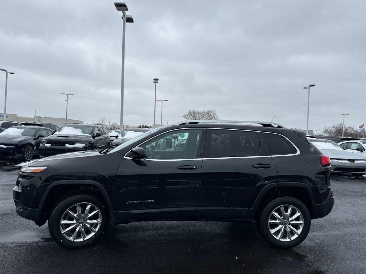 Used 2015 Jeep Cherokee Limited image 6