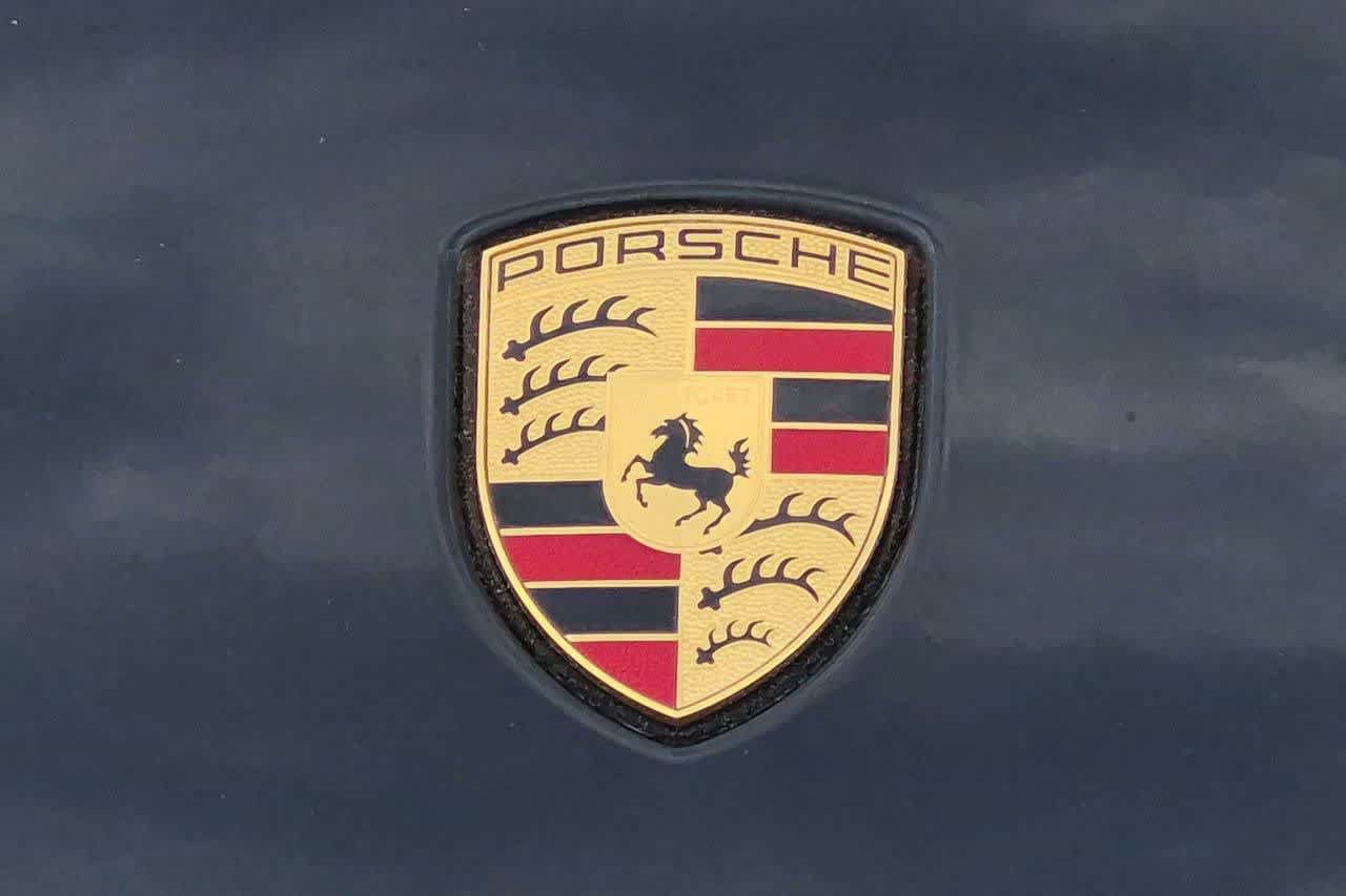 Used 2020 Porsche Cayenne AWD/4WD image 11