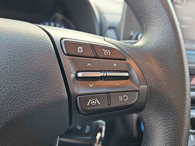 Used 2023 Hyundai Kona SE image 23