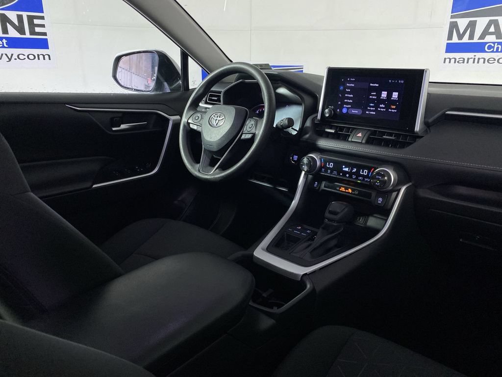 Used 2024 Toyota RAV4 XLE FWD image 26