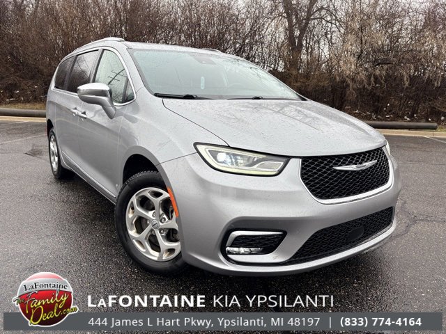 Used 2021 Chrysler Pacifica Limited image 7