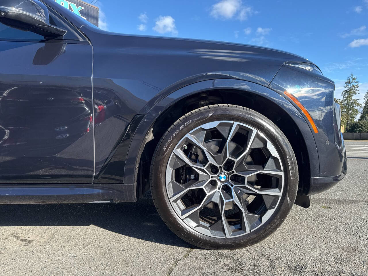 Used 2024 BMW X7 M60i w/ Executive Package image 15