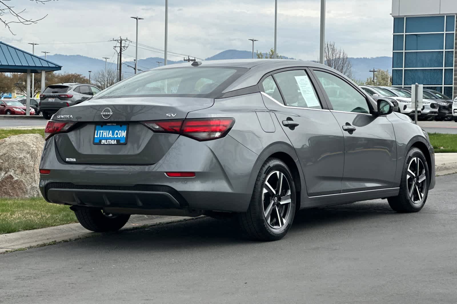 Used 2024 Nissan Sentra SV image 2