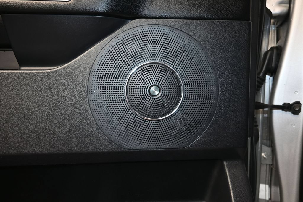 Used 2019 Ford Expedition Limited w/ Equipment Group 303A RWD image 12