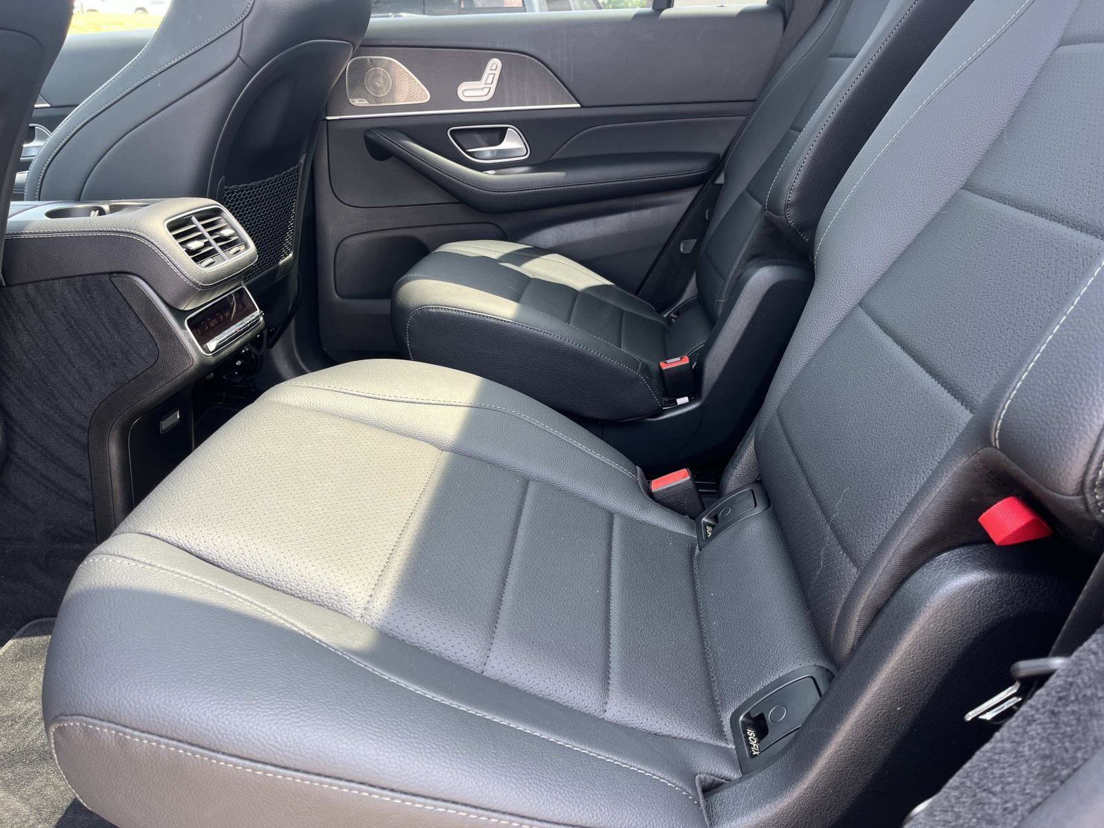 Used 2023 Mercedes-Benz GLS 450 4MATIC image 18