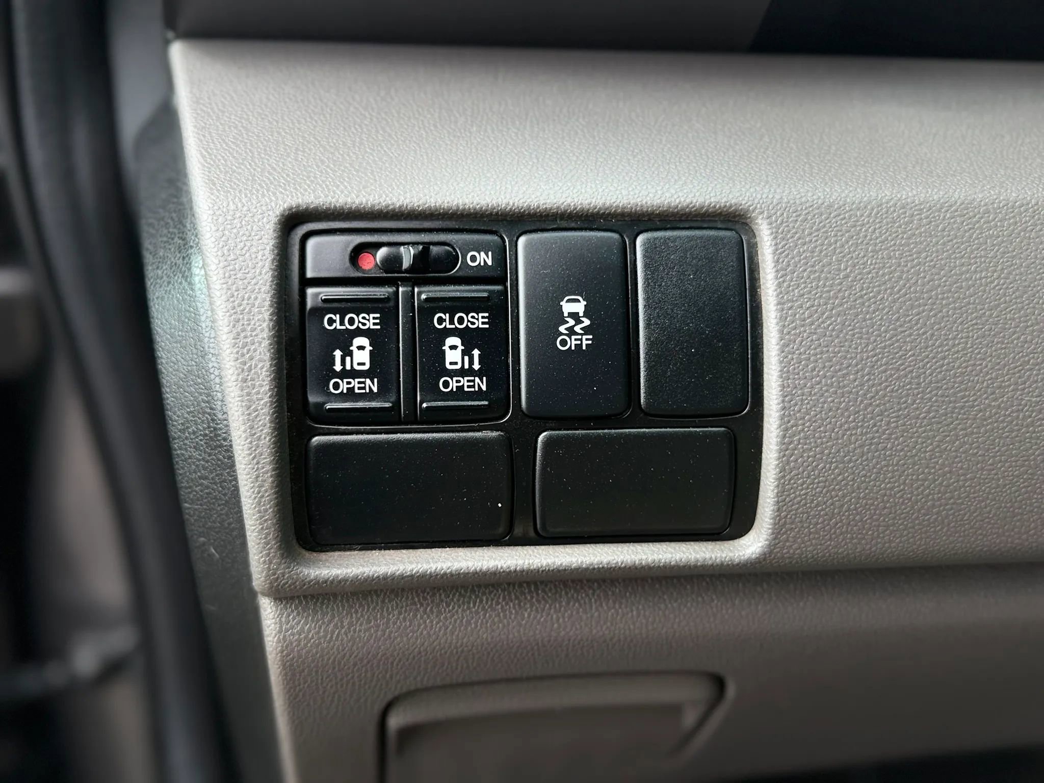 Used 2014 Honda Odyssey EX image 22