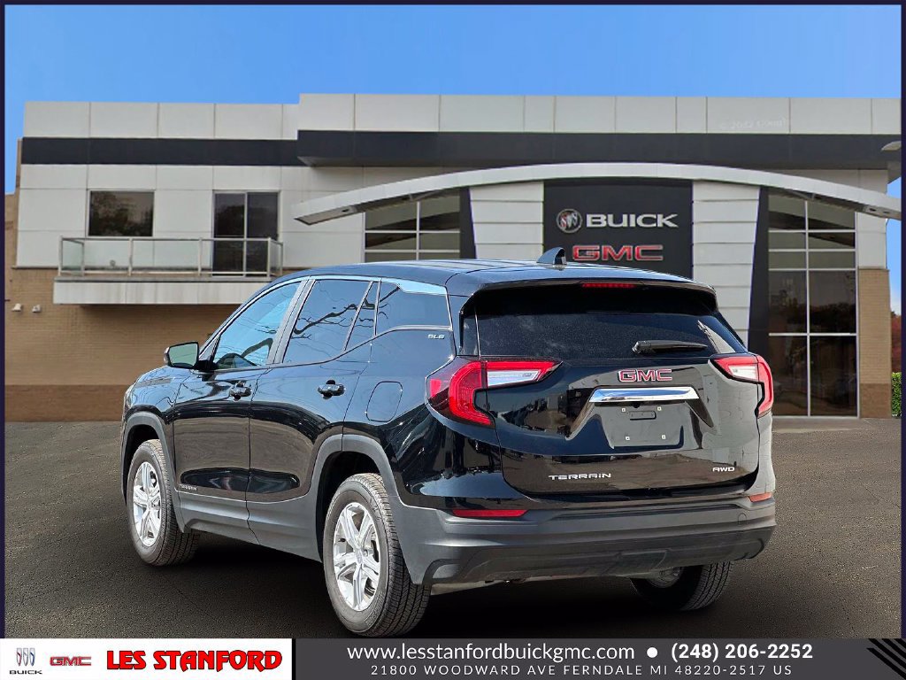 Used 2023 GMC Terrain SLE AWD/4WD image 4