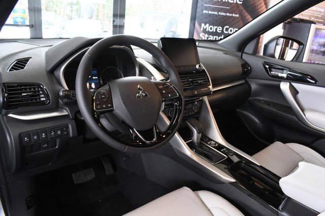 New 2026 Mitsubishi Eclipse Cross SEL AWD/4WD image 30