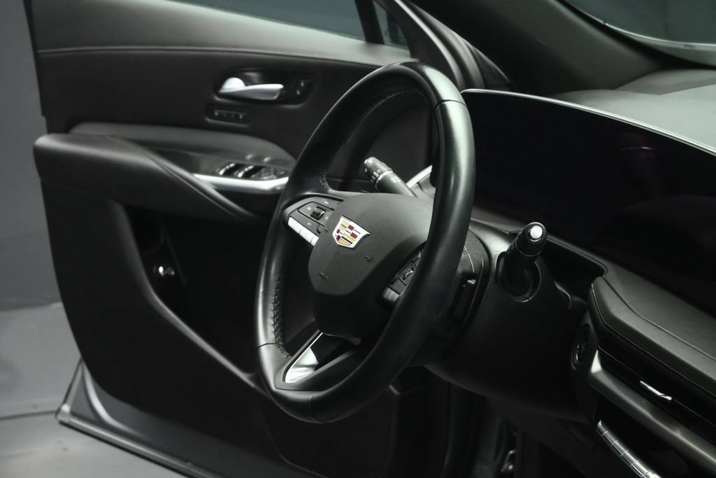 Used 2024 Cadillac XT4 Premium Luxury FWD image 57