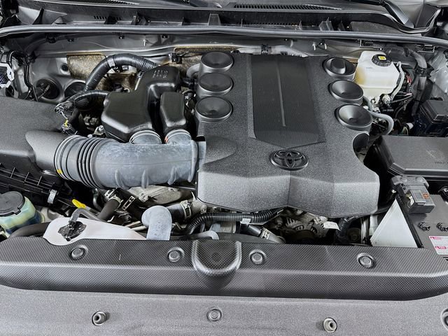 Certified 2024 Toyota 4Runner TRD Off-Road Premium image 31