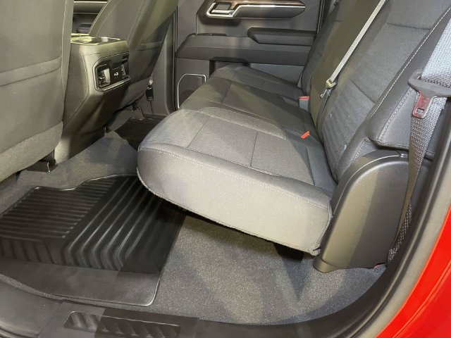 Used 2023 Chevrolet Silverado 1500 RST AWD/4WD image 18