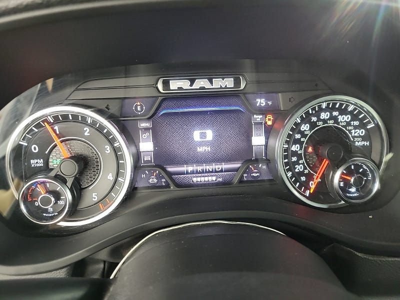 Used 2022 RAM 1500 Laramie AWD/4WD image 10