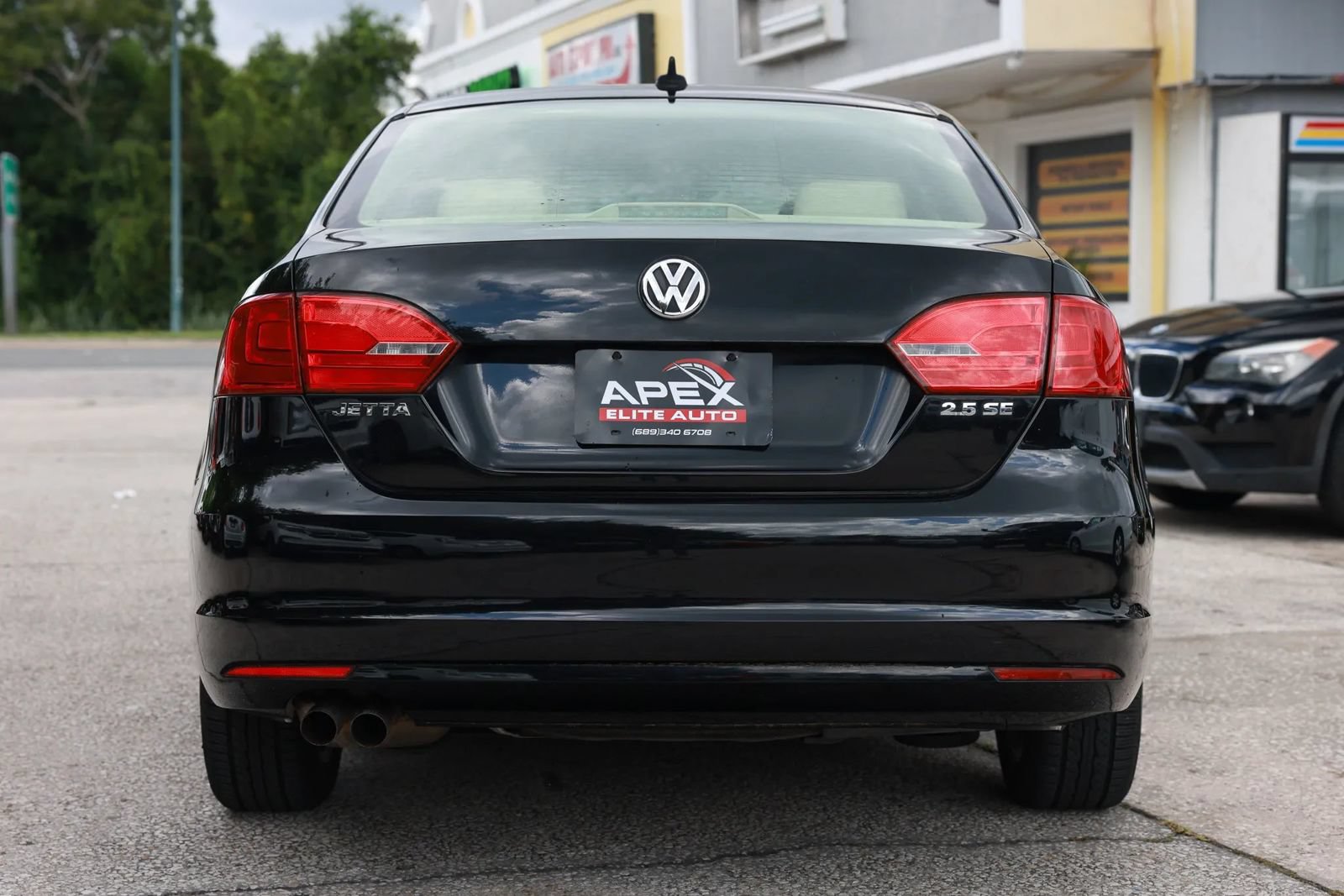 Used 2012 Volkswagen Jetta SE FWD image 4