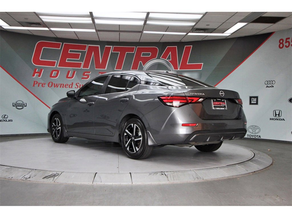 Used 2025 Nissan Sentra SV w/ All-Weather Package image 4