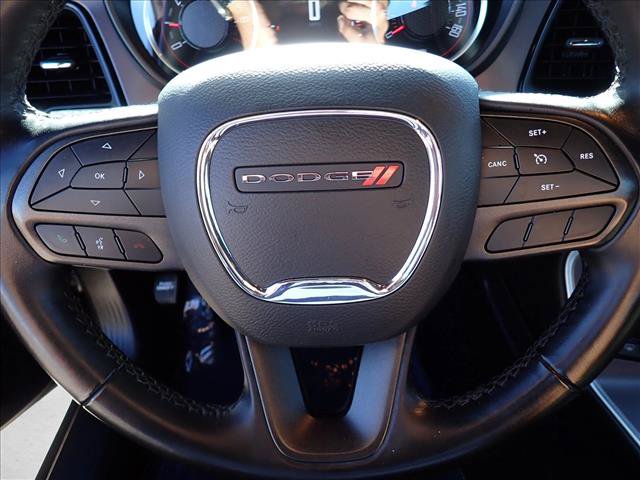 Used 2022 Dodge Challenger SXT RWD image 14