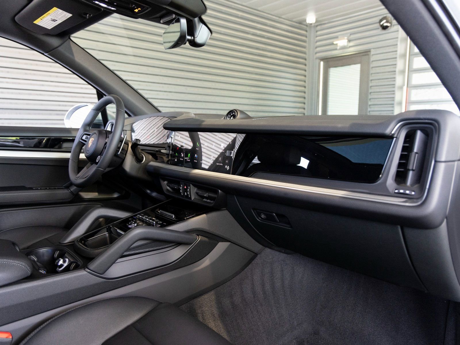 Certified 2025 Porsche Cayenne E-Hybrid image 36