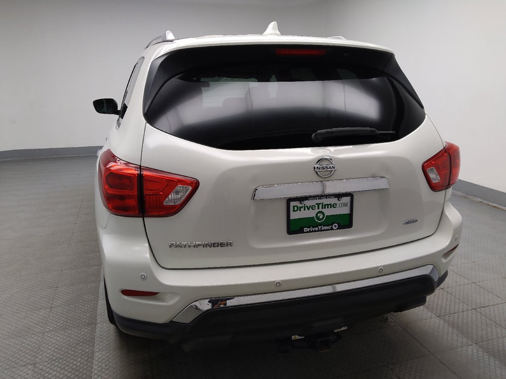 Used 2019 Nissan Pathfinder S AWD/4WD image 6