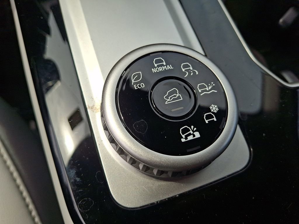 Used 2025 Mitsubishi Outlander SE AWD/4WD image 27