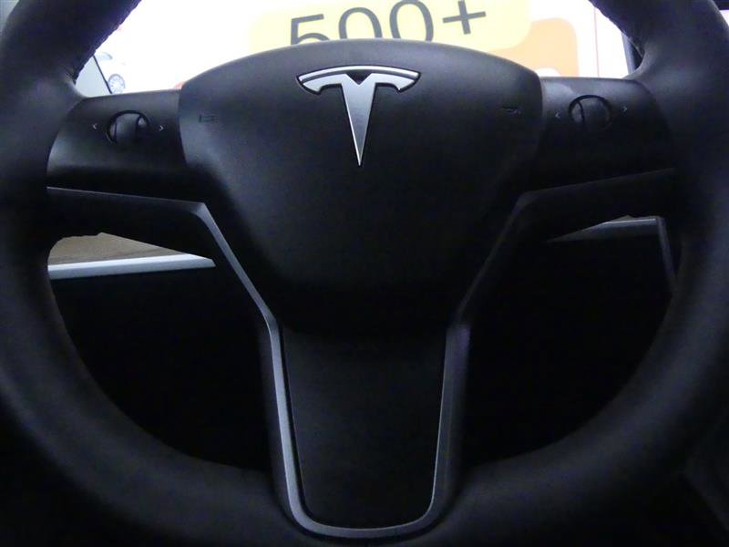 Used 2023 Tesla Model 3 Standard Range image 16