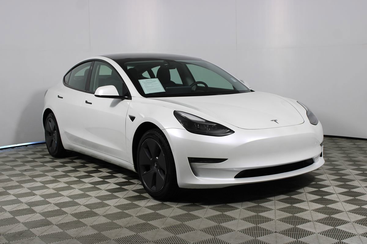 Used 2022 Tesla Model 3 Long Range AWD/4WD image 29