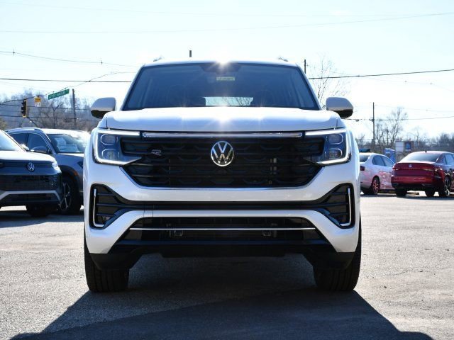 New 2026 Volkswagen Atlas SEL Premium R-Line image 2