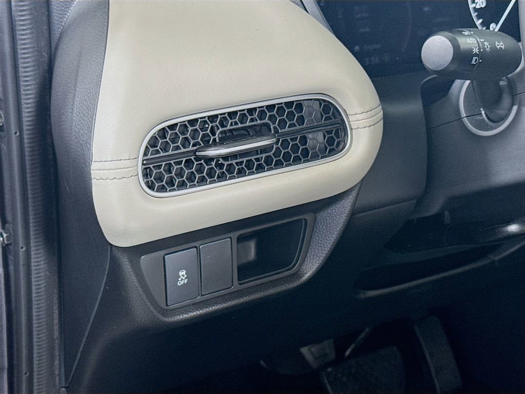 Used 2026 Honda HR-V EX-L image 10