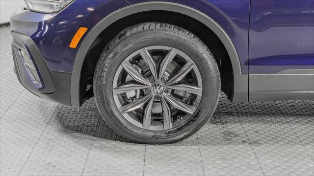 Used 2023 Volkswagen Tiguan SE image 28