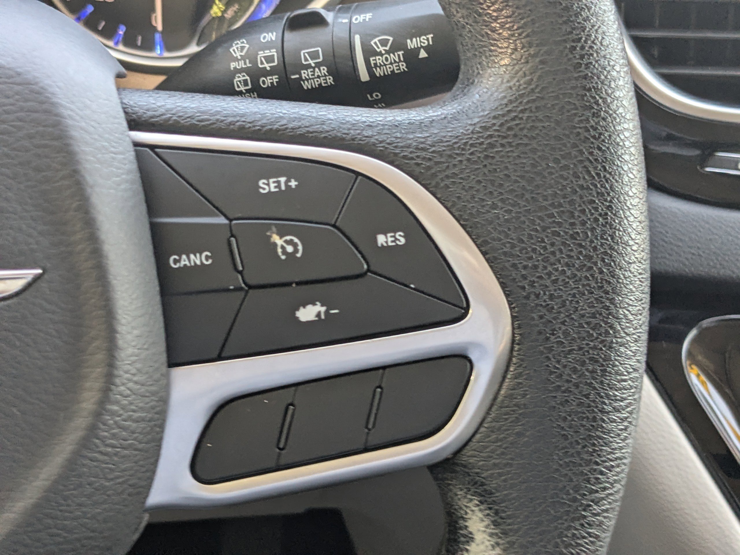 Certified 2020 Chrysler Voyager Lxi FWD image 24