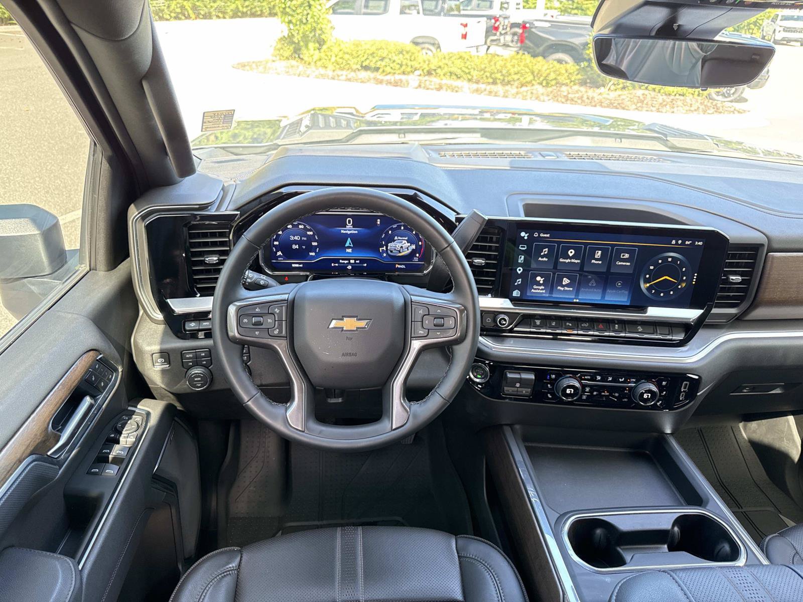 Used 2025 Chevrolet Silverado 2500 High Country w/ High Country Premium Package AWD/4WD image 13