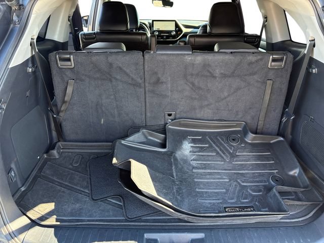 Used 2023 Toyota Highlander Limited AWD/4WD image 19