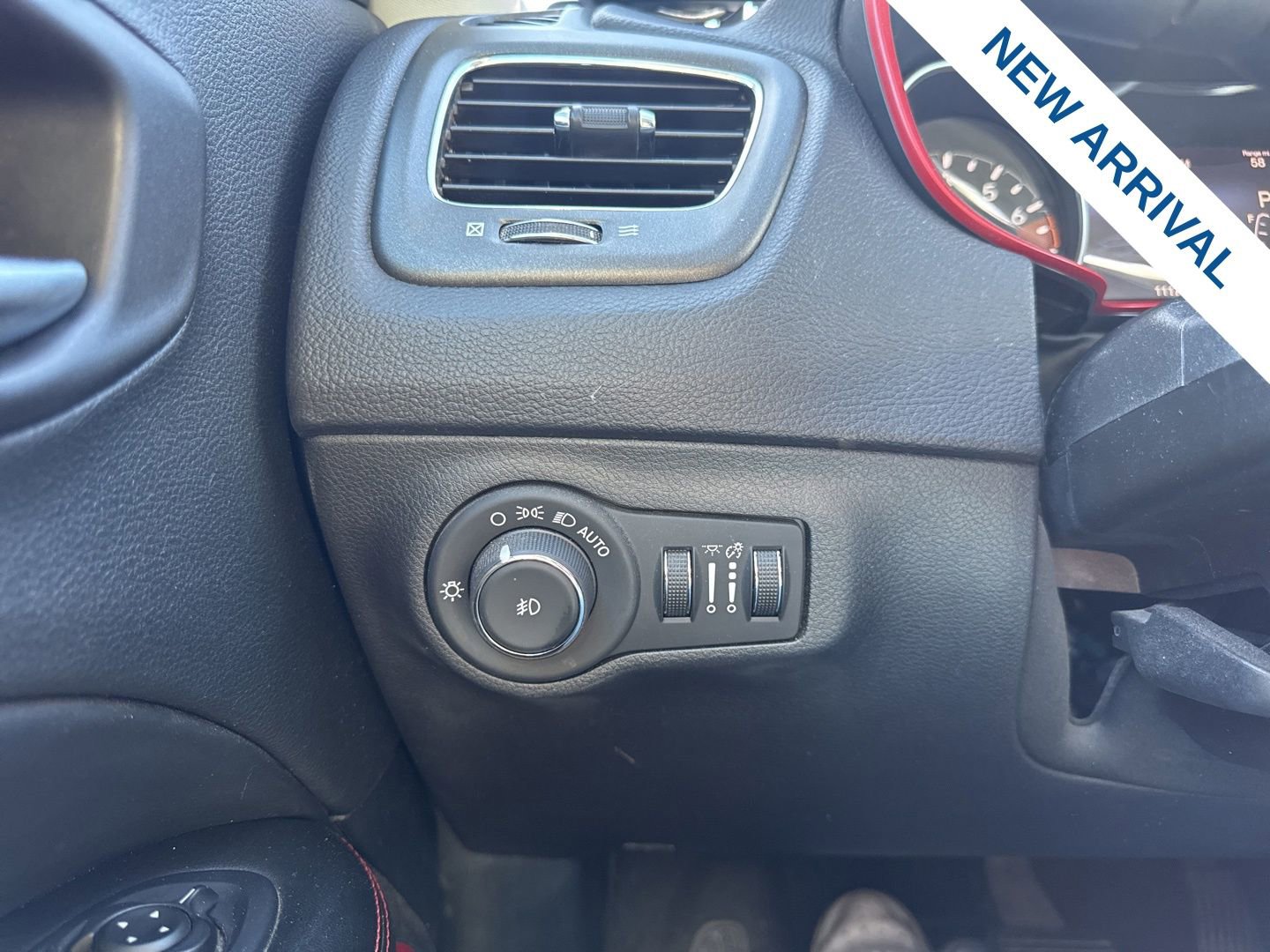 Used 2019 Jeep Compass Trailhawk image 19