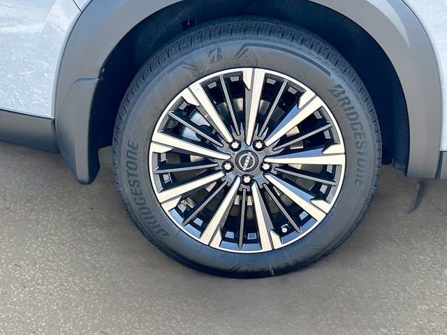 New 2026 Nissan Pathfinder Platinum w/ Accent Package FWD image 31