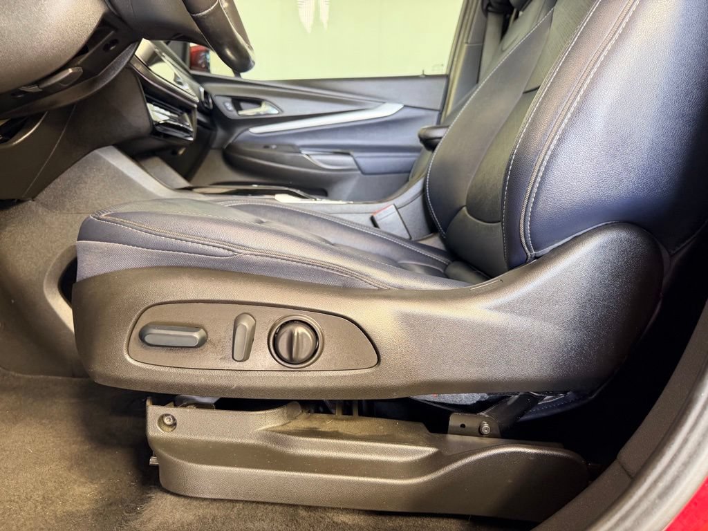 Used 2022 Chevrolet Bolt EUV Premier FWD image 26