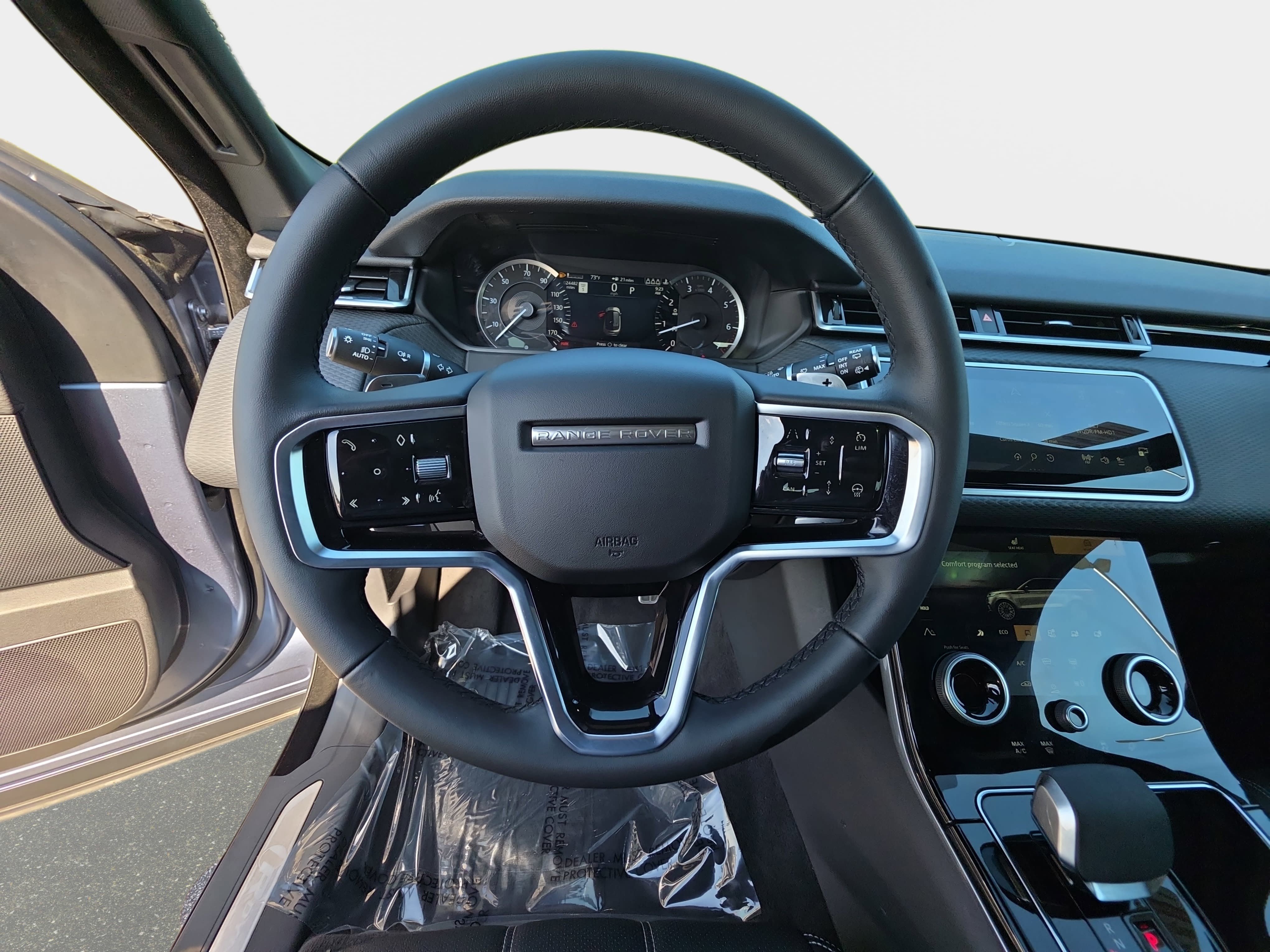 Used 2023 Land Rover Range Rover Velar R-Dynamic S AWD/4WD image 16