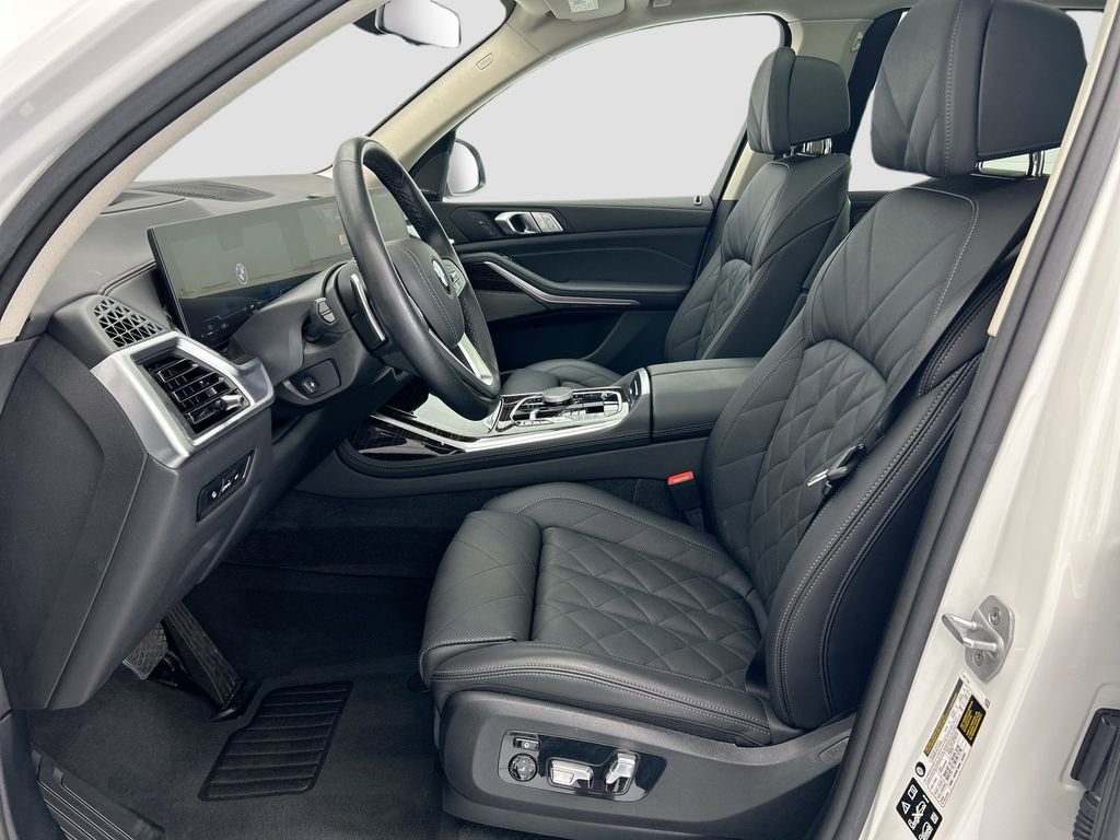 Used 2026 BMW X7 xDrive40i image 18
