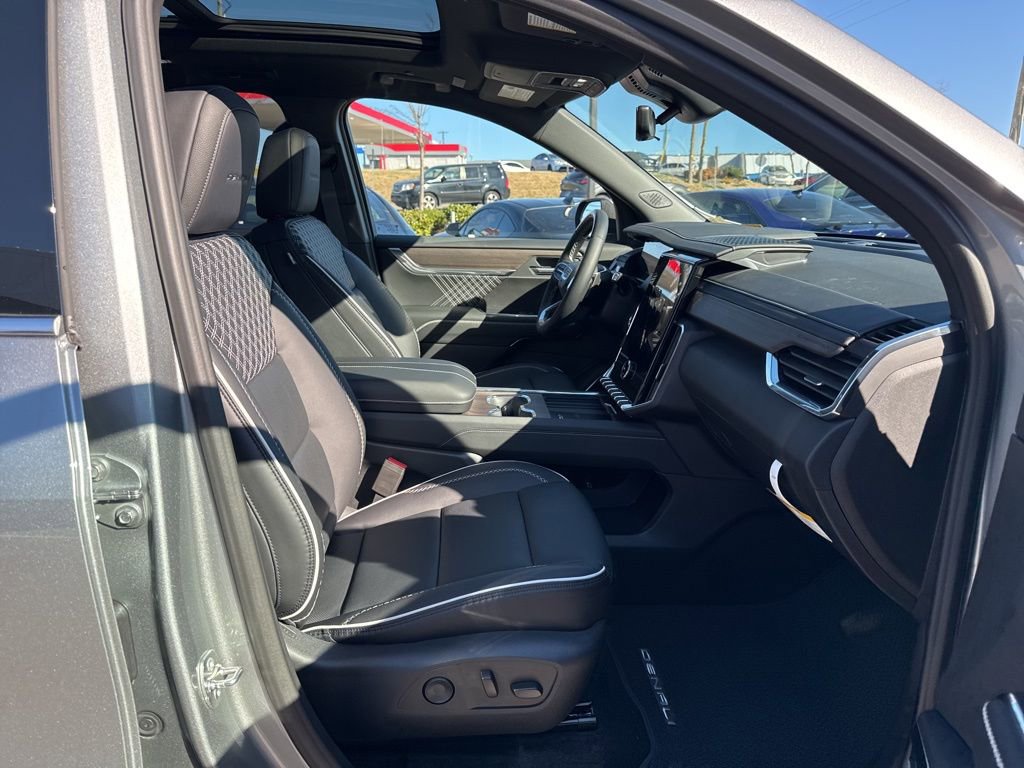 New 2026 GMC Acadia Denali w/ Super Cruise Package image 23