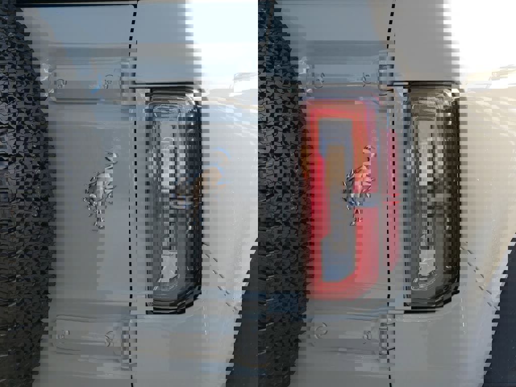 Used 2025 Ford Bronco Outer Banks w/ Sasquatch Package image 5