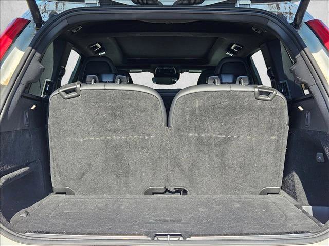 Used 2017 Volvo XC90 T6 Momentum image 18