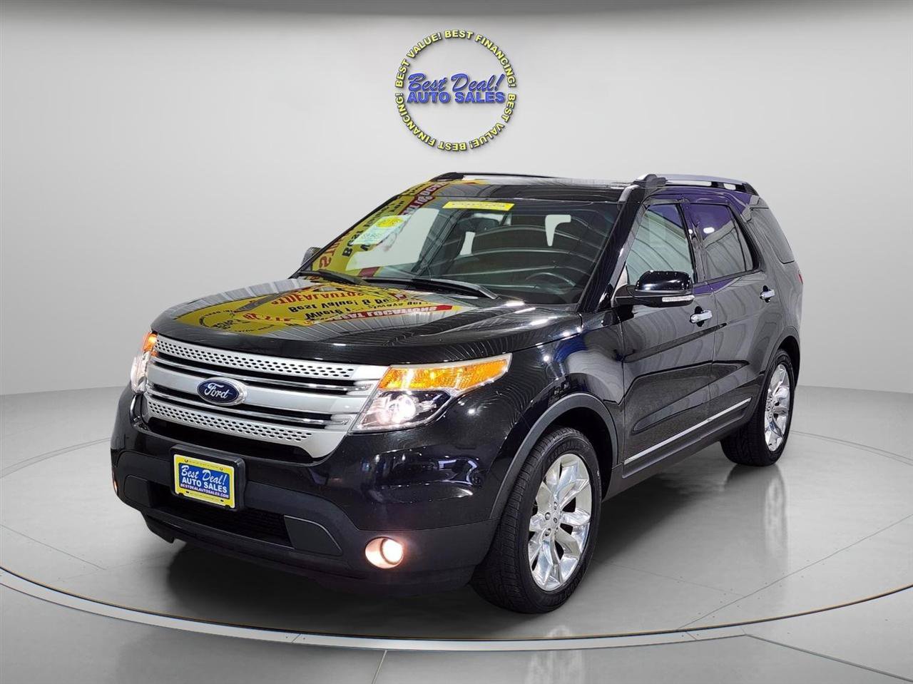 Used 2015 Ford Explorer XLT w/ Equipment Group 202A AWD/4WD image 3
