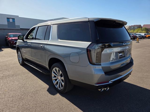 New 2026 Chevrolet Suburban Premier w/ Sun And Tow Package AWD/4WD image 3