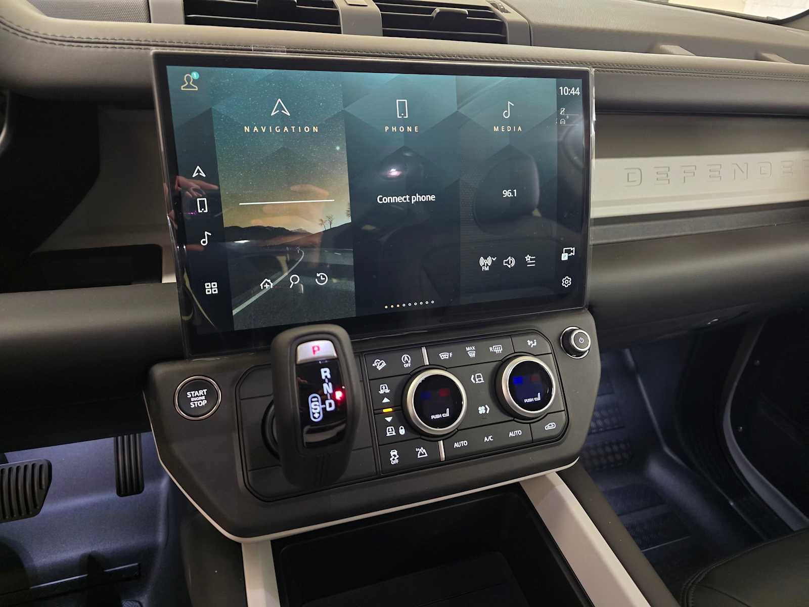 New 2026 Land Rover Defender 110 S AWD/4WD image 29