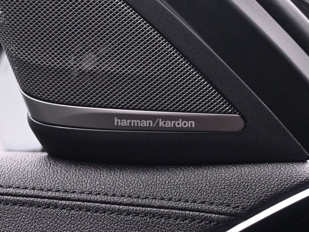 Used 2022 BMW M5 w/ Executive Package image 50